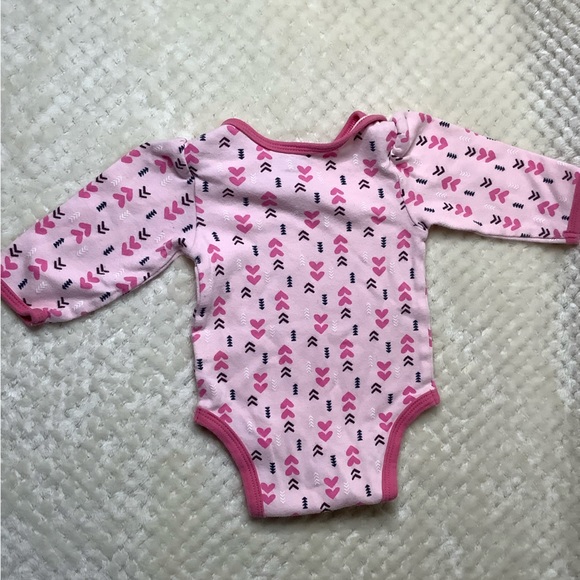Chickpea Heart Pattern Bodysuit 3 Months to 6 months 3-6M 3M to 6M - Picture 3 of 3